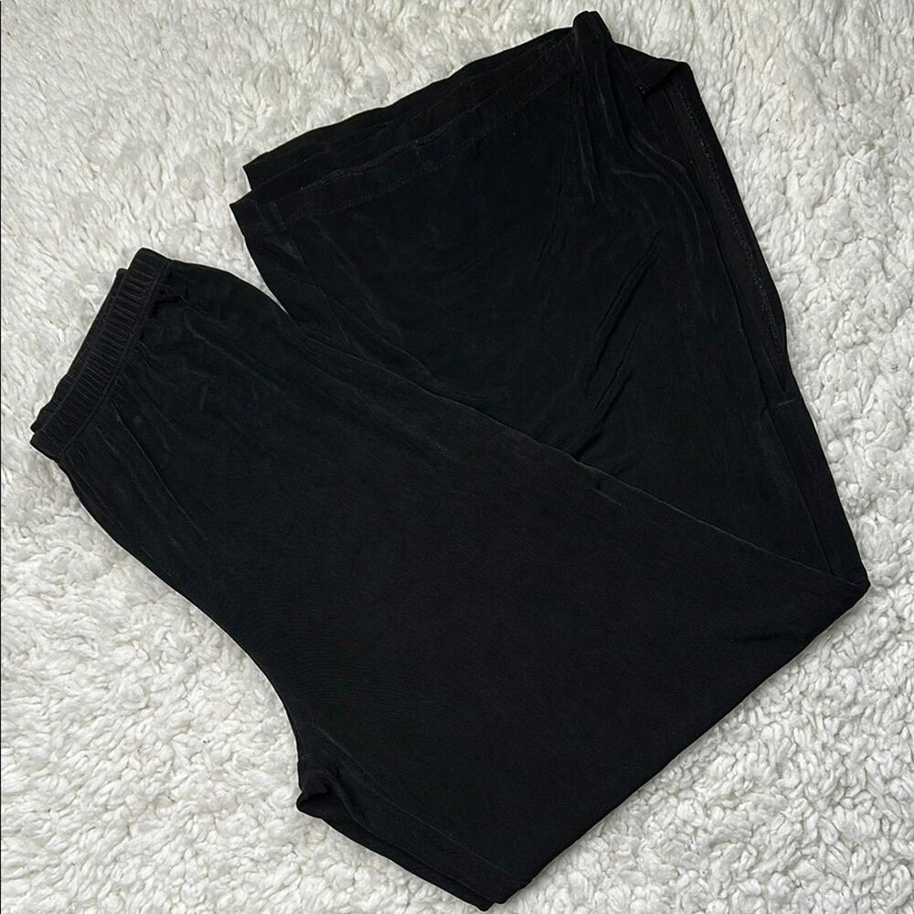 Chicos Travelers Black Flowy Leg Slight FlareClassic Black Pants Slit Ankles BK3